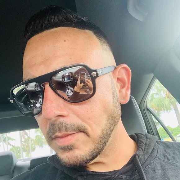 Instagram @thisiscmm_ - Picture 3 of 7